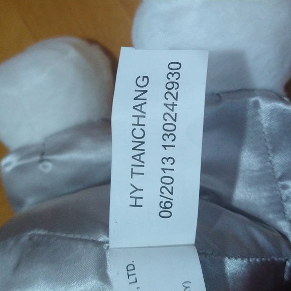 snowflake Teddy - Picture 10 of 14